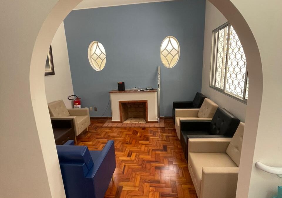 Casa de Repouso Lar Moreira na Zona Sul de São Paulo: Ambientes Planejados para Promover Autonomia na Terceira Idade